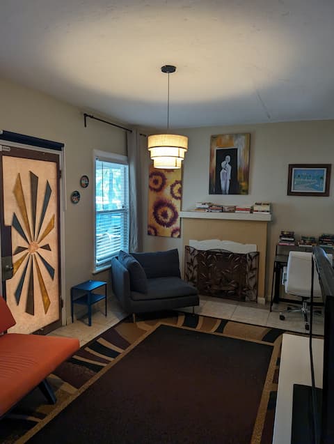 Top performing Airbnb: Home in Miami, close to Wynwood in Hadley Park