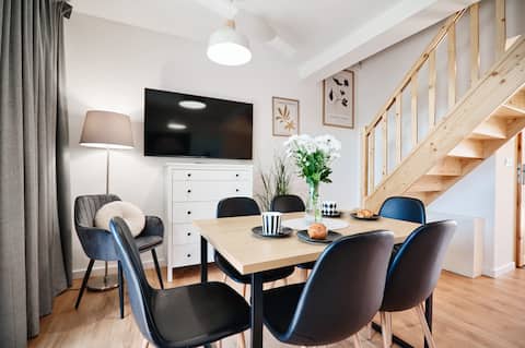 Top performing Airbnb: Lipowy Zakątek - House No. 4 in Gmina Zator