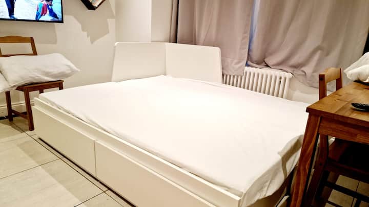 Perfectly Positioned London Retreat - Chelsea