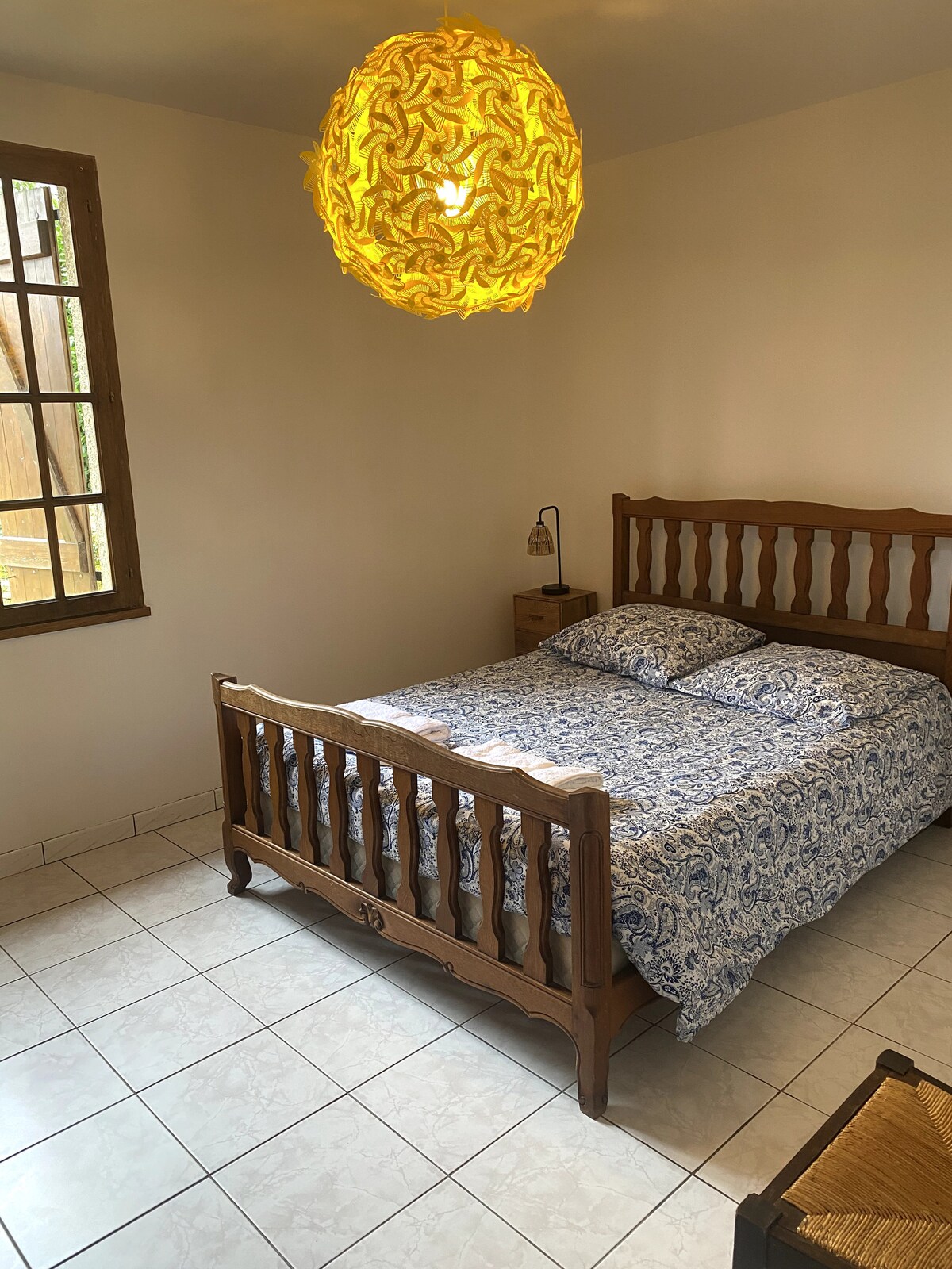 საძინებელი 1