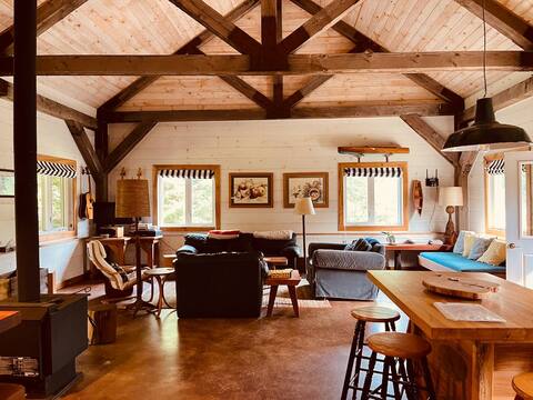 Cozy Secluded Gem Small Timber Frame House on Farm