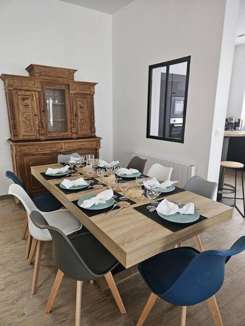 Elegant house, The end of the harbor