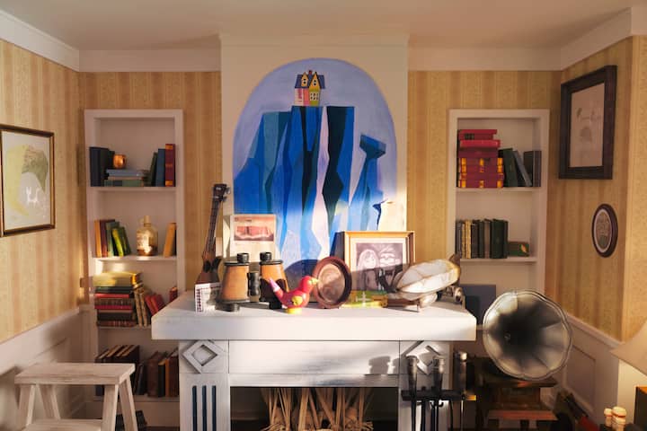 ¿Ves la pintura de Ellie? Espero que te inspire a soñar con una aventura propia, grande o pequeña.