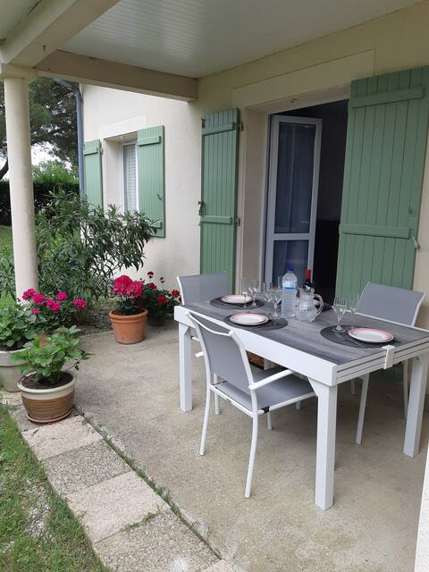 Chez Maxou - 3 ēpis
Jardin Clos-Garage