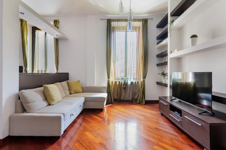 Castelvetro 18 Zona Congressi, Citylife, Buzzi, M5 - Milano Cadorna Station