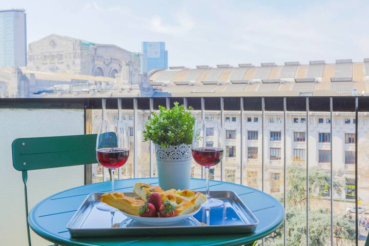 [Urban Elegance] Central Station w/Private Garage gallery image 5