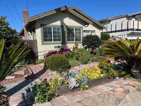 Art Deco Urban Oasis and Garden Retreat