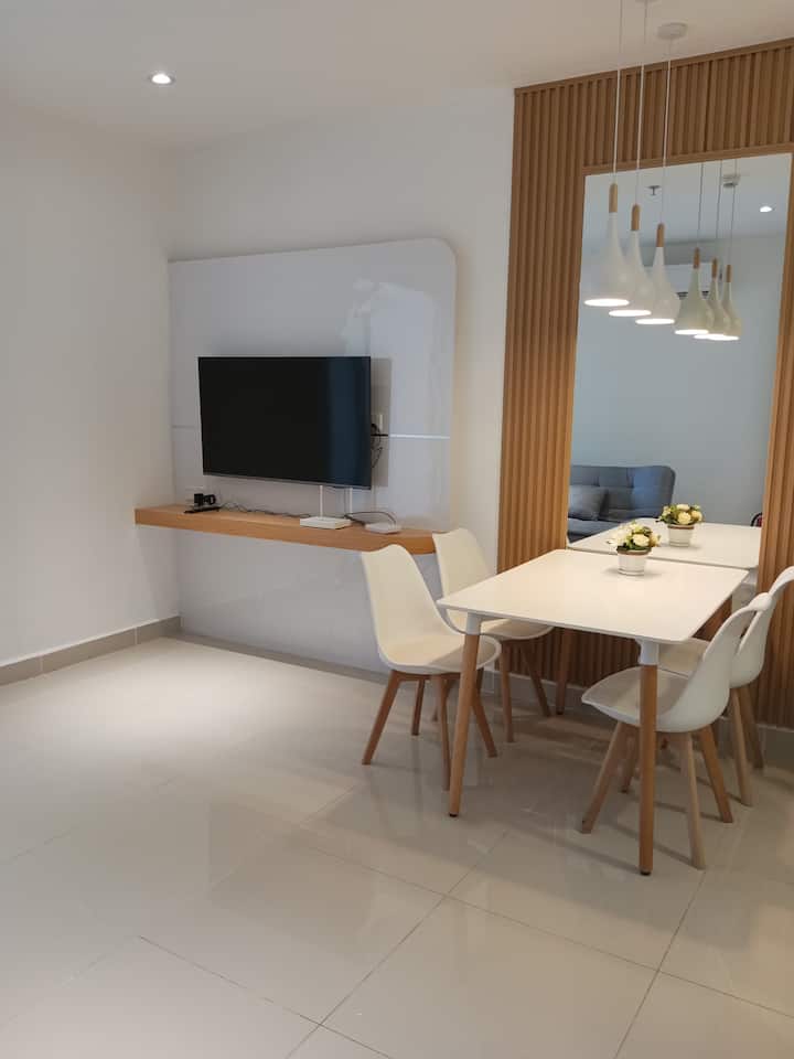 (23) Cozy Seaview Suite In Cbd - Kota Kinabalu