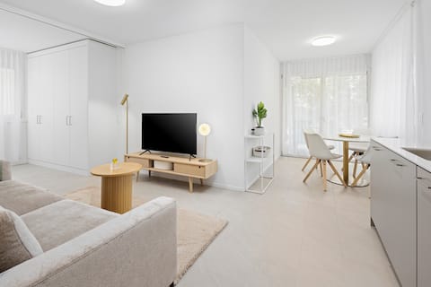 STAYY Flagship Limmattal "Garden" FREE EV Wallbox