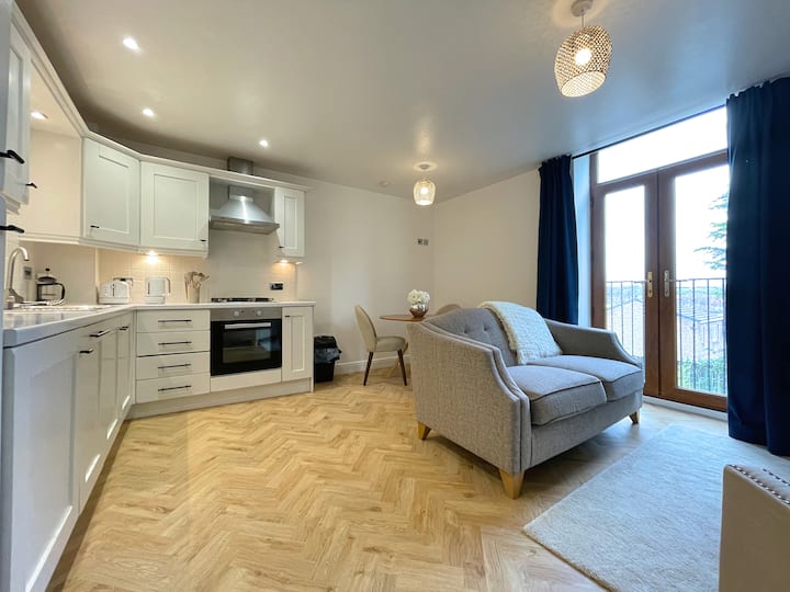 Chic Haven In Barnsley - Barnsley