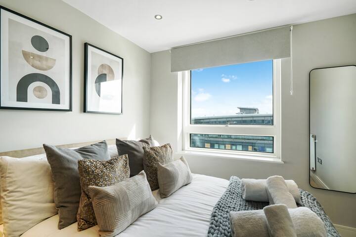 50% off Long stays – 2bed 2bath with AC gallery image 5