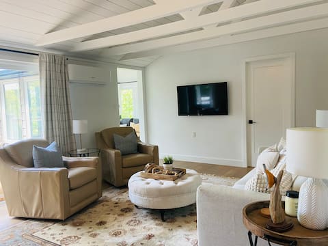Top performing Airbnb: Eagle Lake, Central Frontenac in Frontenac