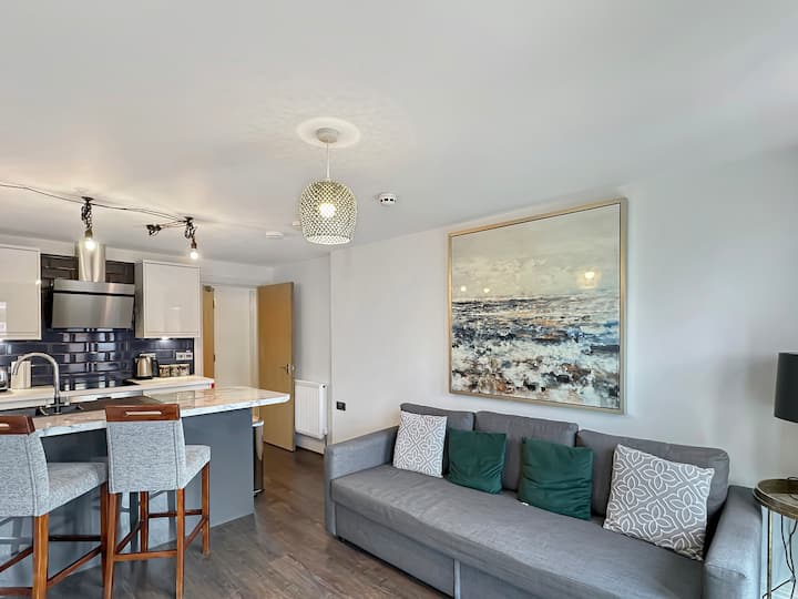Bk204 Granada Apartments Berkeley 2nd Floor Rear - Blackpool