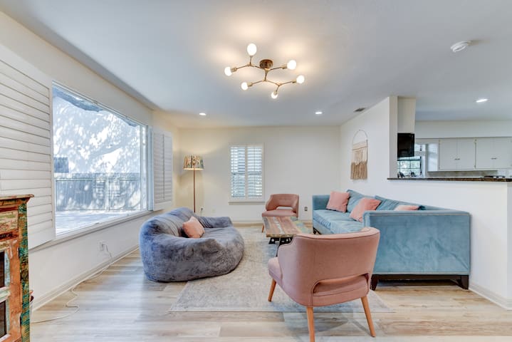 Authentic Austin – Blocks from SoCo