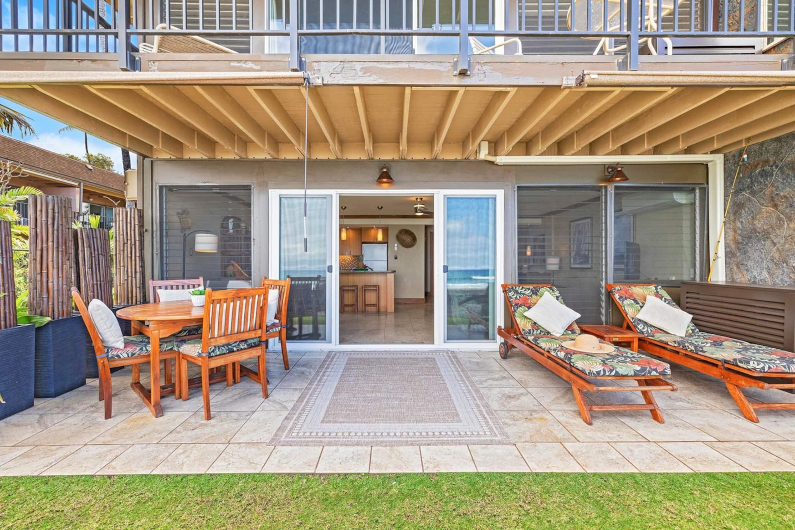 Aloha! 10 Steps to Ocean. Breathtaking Ocean Front - Image 23