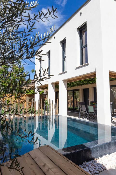 atypical villa