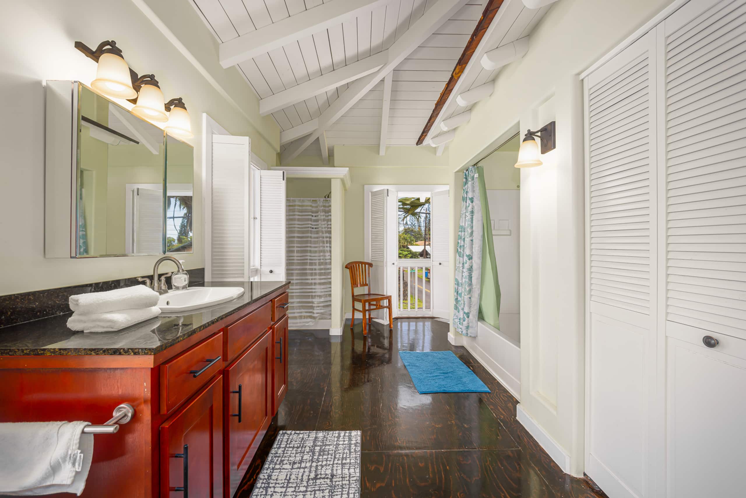 Kona Penthouse Retreat - Relaxed 2 BD w/Ocean View - Image 12