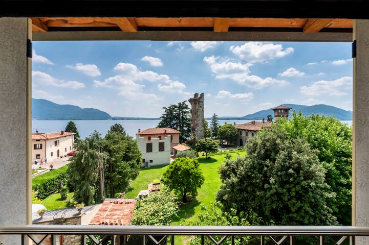 Riflessi sul lago gallery image 3