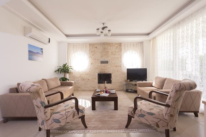 Hisarpark D 4+1 Havuzlu Villa - Ölüdeniz