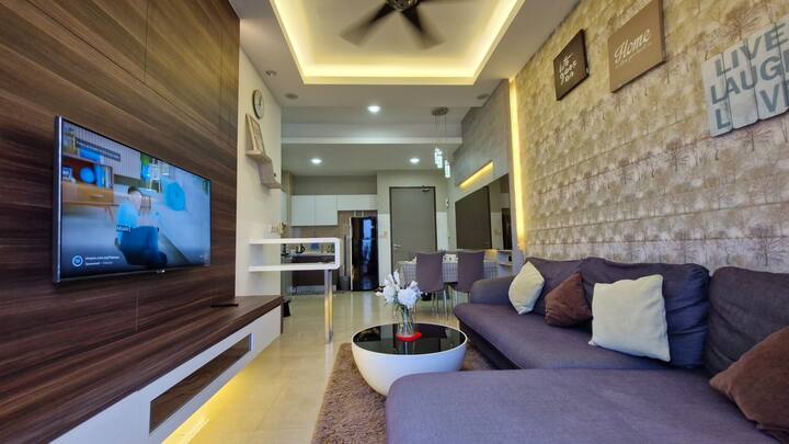 2br Lofty Seaview
Silverscape Apartment(b40-02) - Malacca