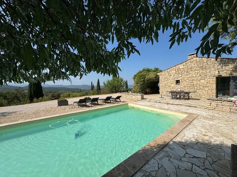 "La Massardière" Renovated farmhouse, stunning views