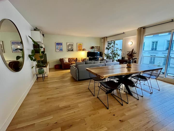 Modern Family Flat  8p  Heart Of Paris - Paris