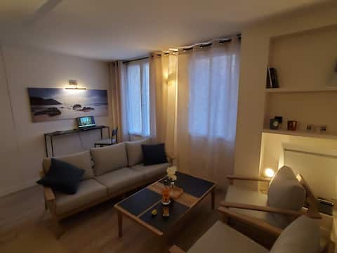 Propriété Airbnb réussie: Old Town Quiet 2 Bedroom Apartment à La Rochelle