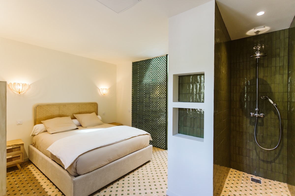 Chambre Lily-May
Lit queen size 160x200