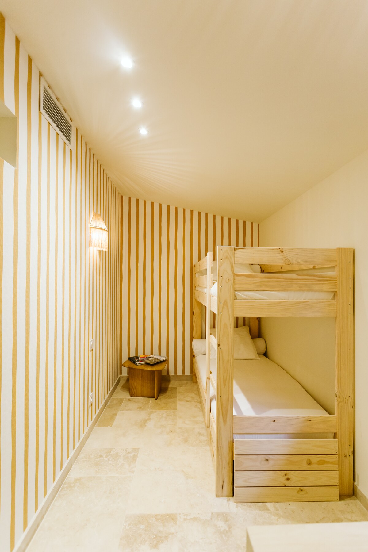 Chambre Junior Suite Constance
Lit Superposé (2 + Lit tiroir) 80x180