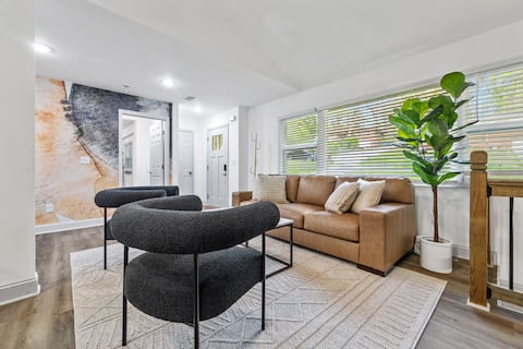 The Suite Escape; Luxe- Cozy Living in Metro Atl