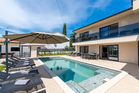 Villa Domenica Medelina 5 pool, jacuzzi, sauna