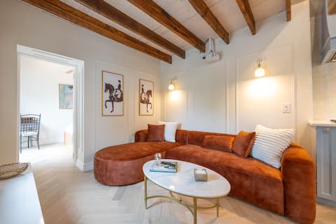 Top Airbnb: The Carriage House in Detroit Shoreway