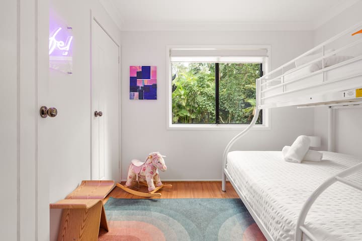 საძინებელი 4