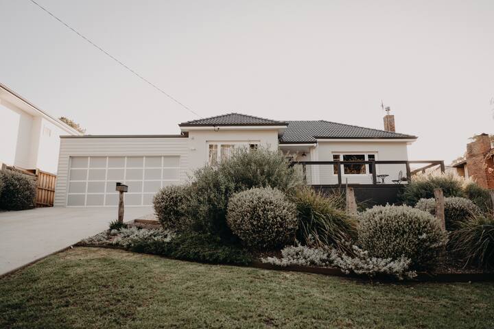 Barrass House gallery image 2