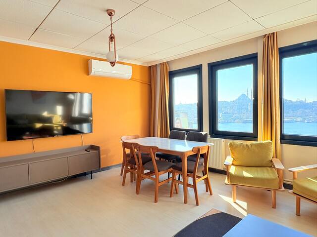 Bosphorus View, 4BR Luxury Penthouse in Karaköy gallery image 2