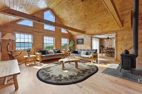 Top performing Airbnb: Lake George Lakeview Retreat in Bolton Landing
