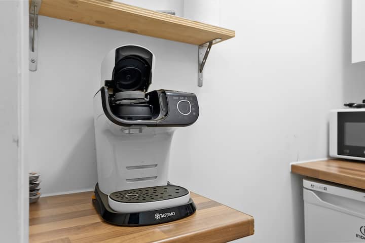 Private Quiet Ground-floor Apartment And Courtyard - Plymouth