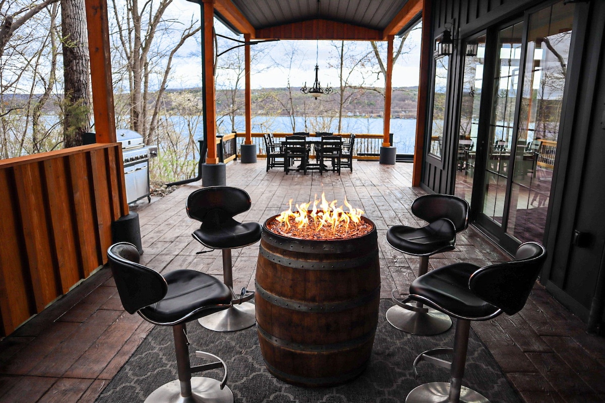 The Barn On Keuka-HotTub-LakeView-WineTrail - Barns for Rent in