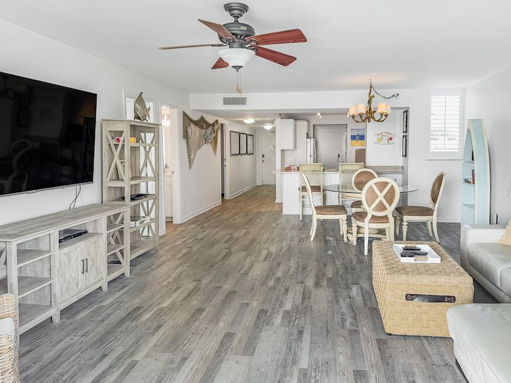 Waterfront Condo Free Slip & Pool 2b2b In Key West - Key West, FL