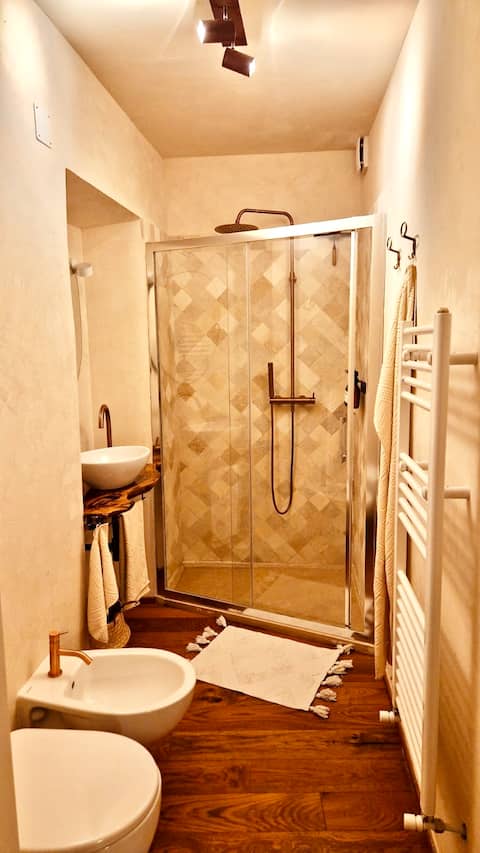 Proprietà Airbnb di successo: Arringo Atelier Suite a Ascoli Piceno