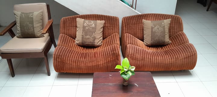 Opa's House With Free Car Park - Malang