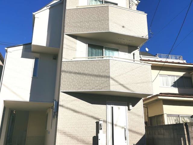 KIK House K7-駅近、交通便利な新築一軒家