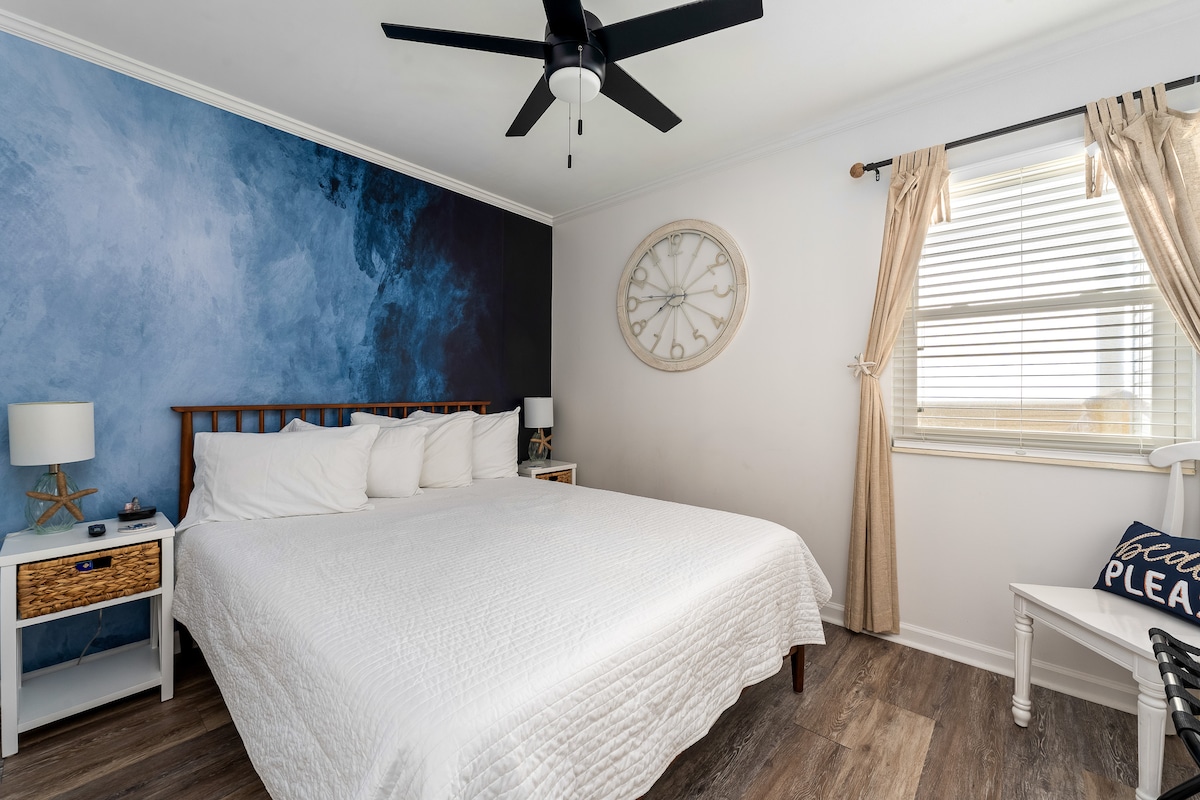 להתעטף בנוחות על החוף – שם כל פרט ופרט נועד להרגשת רוגע עמוק.