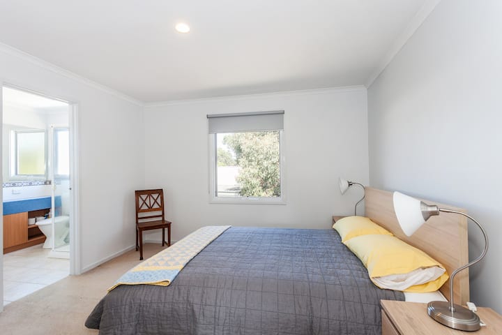 საძინებელი 3