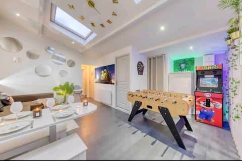 La Fusion : Hunger Light - PARIS - Disneyland -CDG