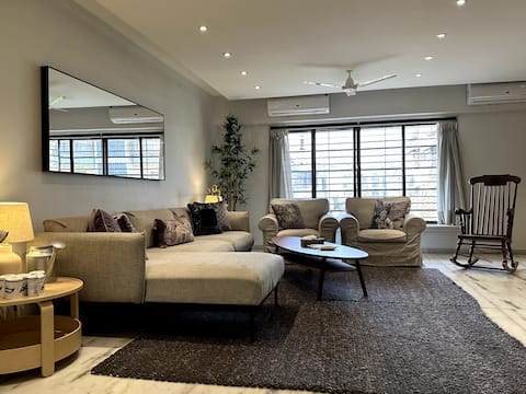 3 BHK Grand Presidential Suite Near Carter Road