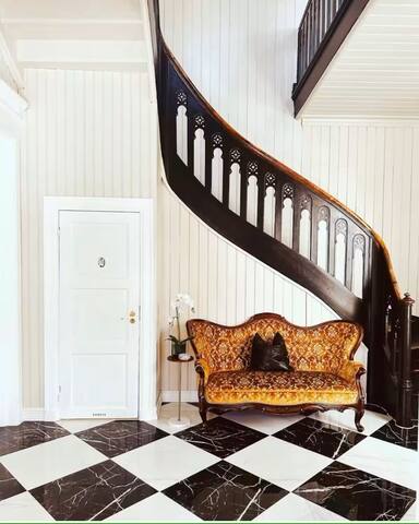 *NY* Unik villa, sentralt og ved sjøen gallery image 2