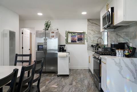 Sparkly Clean Close By Cruise & LGB Convention CTR