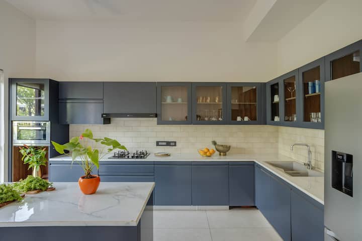 Full kitchen image 2