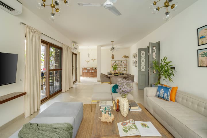 Living room image 3